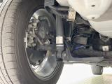 お車を安心してお乗りいただく為には、足回りの定期点検が欠かせません。サービスサポート(有償保証)では無料点検もご提供しており、安心のカーライフをお過ごしいただけるサポート体制が整っています。