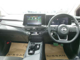 操作しやすい運転席廻り!操作パネルも使いやすい!!ドライブが楽しくなります!