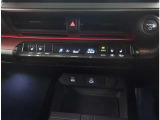オシャレなインテリアで運転する気分も盛り上がりますよね^^