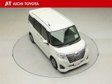 両側パワースライドドア付きだから、狭い駐車スペースなどでの乗り降りラクラク♪小さなお子さまのいるご家庭には嬉しい装備です。