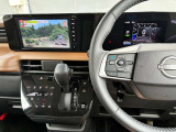 プロパイロット搭載車!高速道路や自動車専用道路での運転をサポートします。アクセル、ブレーキ、ステアリング操作を自動で行い、ドライバーの負担を軽減します。(※ご使用は高速道路でお願いいたします。)