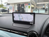 ナビやオーディオ、ご自身の運転記録やメンテナンスログを表示する「マツダコネクト」を搭載。人間工学に基づき、自然な位置に搭載されております。もちろんBluetooth等のオーディオにも対応しております。