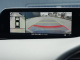 360&deg;ビューモニターを搭載しています。コーナーセンサーと合せてお使いいただくことで、安全、安心にお車の取り回しを行っていただけます。