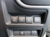 運転席からも操作できる両側パワースライドドア付きです。