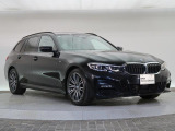 一目で伝わるBMW特有のスポーティーなプロポーションは、BMWの走行性能を生み出すのに欠かせない要因の一つです。細部まで拘りぬいたお車をぜひ一度ご覧ください!