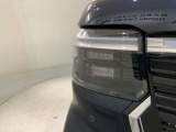 LEDヘッドライトは、点灯の瞬間から最大光量を発揮し、突然暗くなるトンネルなどでの安定感を高めます。