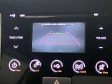 【バックモニター】駐車時に後ろの映像がオーディオ画面にうつるので駐車がらくらく★車庫入れが心配な方もバックモニターで安心★