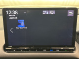 スマートフォンのような操作感の静電式タッチパネル。