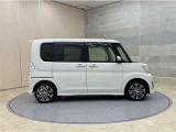 全車1年間の走行距離無制限のロングラン保証付きです。また、さらに安心をお求めの方には1年〜2年の保証延長ができる「ロングラン&alpha;保証」(有償)もお選びいただけます。