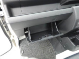 愛知ダイハツのお店にある、たくさんのスマアシ搭載車は、正常に作動する事をしっかり確認してます。