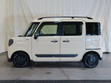 ■店頭のお車には、車検(保安基準品)OKのものでありましたらカスタマイズオプションも可能です。カスタマイズでおしゃれにドレスアップはいかがでしょうか?アルミのインチアップ等もご相談下さい。