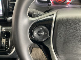 ステアリングの左側にはオーディオコントロールスイッチを装備!ハンドルから手を離さずにオーディオを操作できるのはとても安全で便利ですね♪