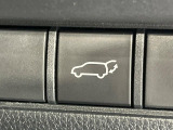 【パワーバックドア】スマートキーや運転席のボタンを押すだけでリアゲートが自動で開閉します!荷物を持っている時や、高い位置にあるバックドアを閉める際に便利な機能です♪