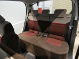 【内装デザイン】スタイル特有のアクセントがおしゃれな内装です。日々の運転が楽しくなるような空間に仕上がっています。