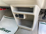 前席の収納スペースも十分ございます!常備しておきたいものを収納できるのは便利ですね!