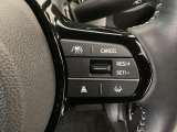 【アダプティブ・クルーズ・コントロール】予め設定した車速内でクルマが自動的に加減速。 前走車との適切な車間距離を維持しながら追従走行し、高速道路でのドライバーの疲労を軽減してくれる嬉しい機能付♪
