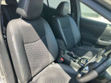 クッション性能が高く、程よく体をホールドしてくれるフロントシートなので、ゆったりとした運転を楽しんで頂けます。