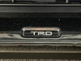 【TRDエアロ】人気のTRDエアロを装備!クルマの外観がよりスタイリッシュになり、街中で存在感あふれる1台に♪将来買い替える時にもリセールに影響しやすく、価値ある人気の装備です!
