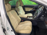 運転席シート廻りは使用感も少なく、良好な状態となっています。丁寧に使われていたことがよくわかりますね。