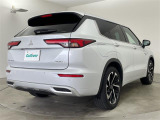 アウトランダー PHEV 2.4 P 4WD 本革シート