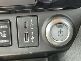 USBで携帯の充電もできちゃいます