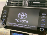 【メーカー純正ナビ】インテリアに溶け込むスタイリッシュな「専用設計」メーカーナビを装備♪視認性や操作性など基本性能にも優れ、より上質なカーライフをお楽しみいただけます。