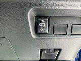 運転席から後部座席のドアを開閉できます!
