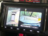 【パノラミックビューモニター】専用のカメラにより、上から見下ろしたような視点で360度クルマの周囲を確認することができます☆死角部分も確認しやすく、狭い場所での切り返しや駐車もスムーズに行えます。