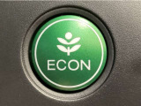 ★ECONスイッチ★ エコドライブを加速しよう!スイッチをONにすると、運転の仕方によるロスを抑え込み燃費をよくするようクルマが頑張ります(*^ー^*)燃費向上にチャレンジ♪