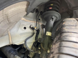 お車を安心してお乗りいただく為には、足回りの定期点検が欠かせません。サービスサポート(有償保証)では無料点検もご提供しており、安心のカーライフをお過ごしいただけるサポート体制が整っています。