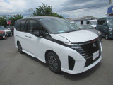 セレナ 1.4 e-POWER ハイウェイスターV 