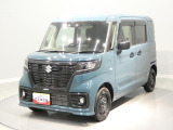 冬道も心強い4WD仕様。荷室を自由にアレンジできるマルチボード付きで、ソロキャンプや趣味の道具をガシガシ積めます。これから一緒にたくさんの思い出を作っていける頼もしい相棒です。