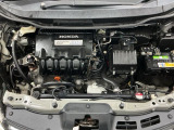 技術が詰まったエンジンルームもご覧の通りピカピカにクリーニング済みです。ハイブリッドなのでお財布にも環境にも優しいです。