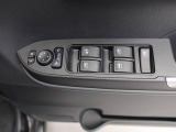 当社は購入後のアフターケアを大切にしております。納車後、1ヶ月無料点検、半年ごとにあんしん点検、12ヶ月法定点検の誘致をします。また車検までの点検をセットにした『ワンダフルパスポート』を販売中です。