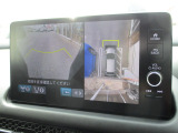 ★マルチビューカメラシステム★ギヤをRに入れるとナビの画面には上空から見下ろし感覚の映像がドライバーをアシスト★