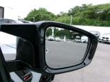車線変更の注意表示も装備しておりますので安心してドライビングを楽しむことができます!