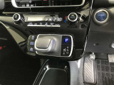 スマートキーを携行していればエンジンの始動やドアの開閉もスマートに☆