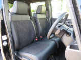 前席の画像です。是非運転席に座っていただき視界等をご確認ください。