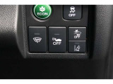 ホンダセンシング搭載!誤発進抑制機能・路外逸脱抑制機能・歩行者事故低減ステアリング・車線維持支援システム・先進車発進お知らせ機能など多彩な先進安全機能でより安全で快適なドライブを支援します。