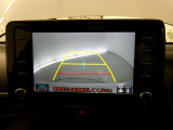 バックガイドモニターで、後方を確認しながら安心して駐車することができます。運転初心者も熟練者も必須の機能ですよ!