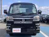 明るい商談スペースでお迎え致します♪新車各種カタログなどをあります♪新車・中古車問わずご相談下さい(^^)