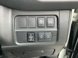両側電動スライドドア仕様になっております!!ハンドルヒーターもついてます!