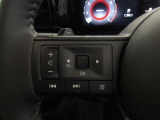 ■ステアリングスイッチ■ハンドル手元でオーディオの操作が簡単に出来ます。運転中でもナビまで手を伸ばさずに操作が出来て安心です。