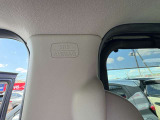 SRSサイドエアバッグシステムは運転席・助手席の乗員胸部や腹部、腰部を。SRSカーテンエアバッグシステムは側面衝突時の前後席の乗員頭部を保護し、乗員への衝撃緩和を高いレベルで実現しています。