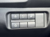 クルマの周囲をセンサーやカメラが監視。いつでも安心して運転できるようドライバーをサポート☆さらに危険な状態になりそうなときも車が瞬時に判断して危険回避をアシストしてくれるエマージェンシーブレーキ搭載!
