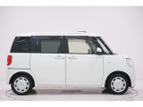 県内13店舗にて常時500台以上ダイハツ車を展示中です。見て、触って、納得のいく一台をぜひ見つけてください。
