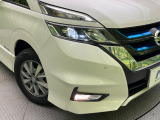 【LEDヘッドライト】悪天候や夜間走行時も良好な視界を確保し安心して運転できる高輝度LEDヘッドライトを装備!点灯速度が早く、消費電力も抑えられています。