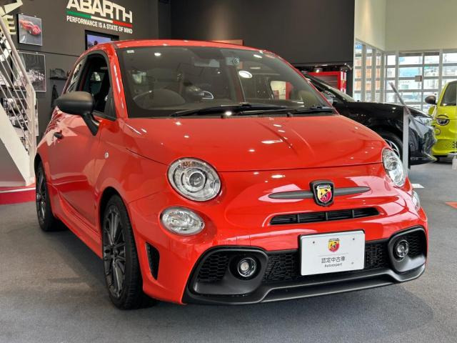 アバルト595  F595