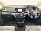 いつでも気持ちよく運転できて、使い勝手のいい収納や体をケアするシート、細部にまでこだわったインテリア♪