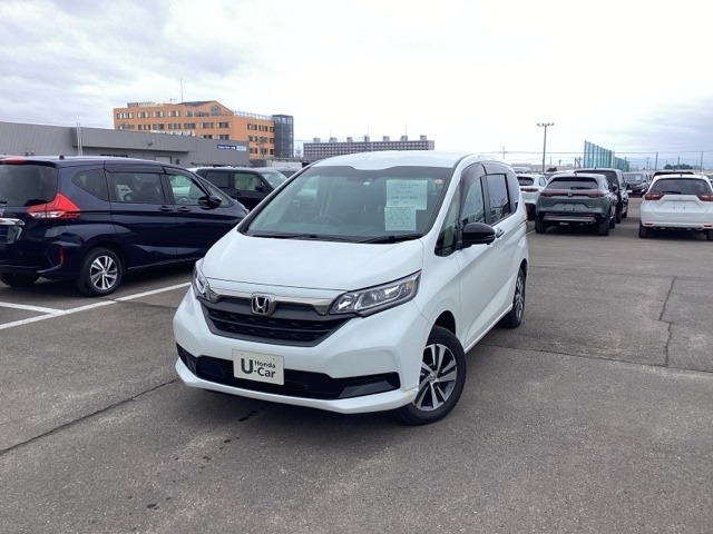 フリード+ 1.5 G ブラックスタイル 4WD 